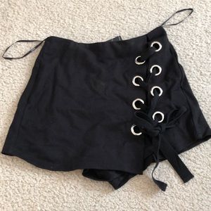 Tie Skort